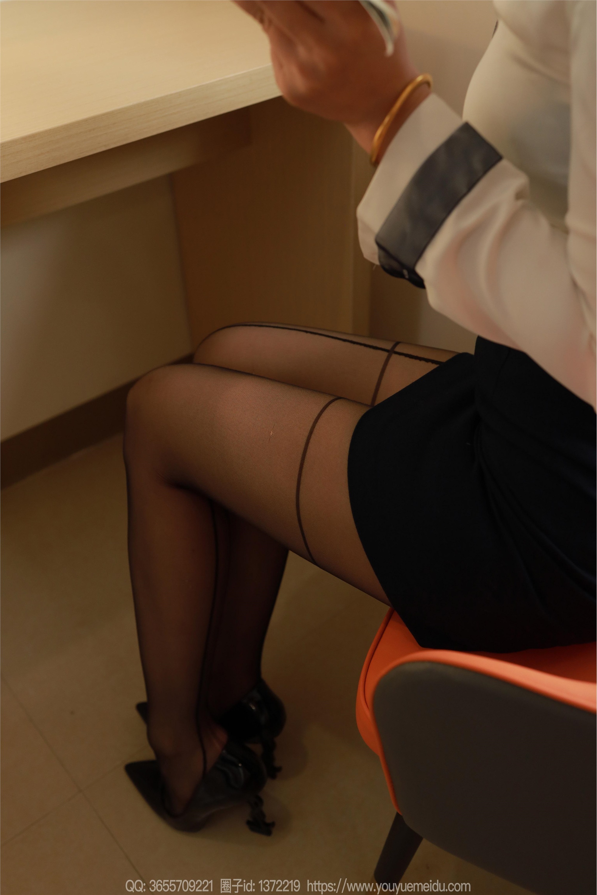 IESS异思趣向  2024.10.21 丝享家 1877 秋秋《十字黑丝》